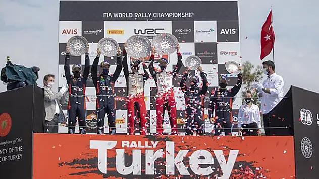 Türkiye Rallisi'nin galibi Büyük Britanyalı pilot Elfyn Evans oldu