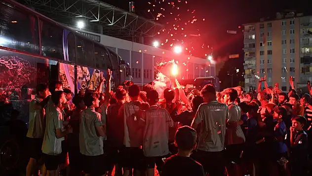 Türkiye şampiyonu Selçuklu U15 Takımı'na coşkulu karşılama