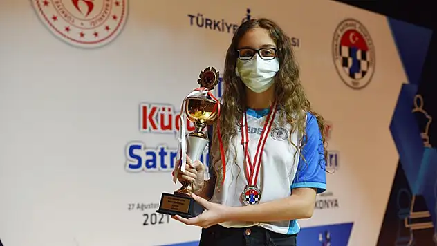 Türkiye Satranç Şampiyonasında Selçuklu Belediyespor'dan ikincilik
