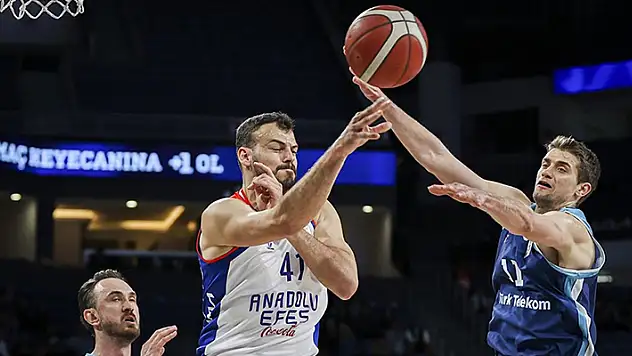 Türkiye Sigorta Basketbol Süper Ligi'nde play-off final serisi yarın başlıyor
