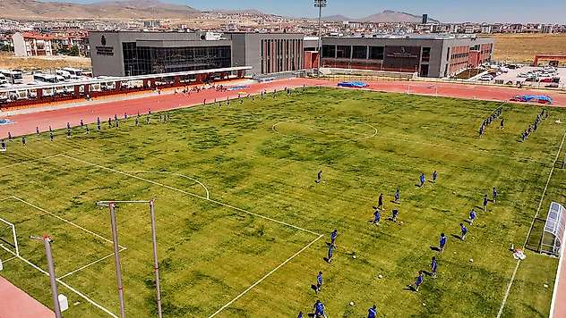 Türkiye ve Konya'nın en büyük tesisi kapılarını açtı