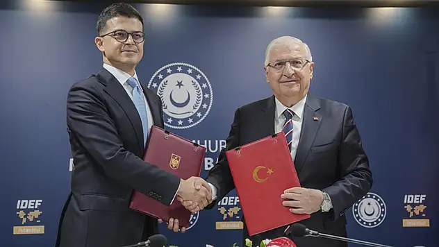 Türkiye'den Arnavutluk'a yardım :Aileye gıda desteği