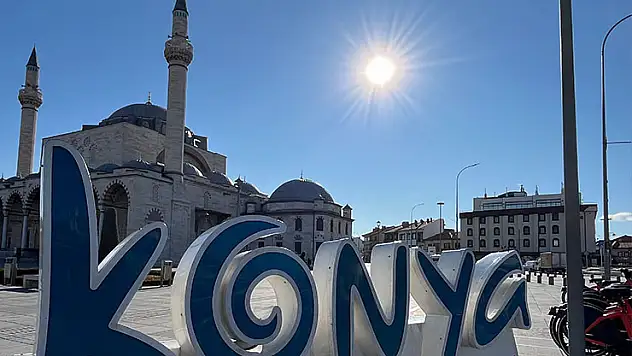 Türkiye'nin dört bir yanında kar, Konya'da güneş var