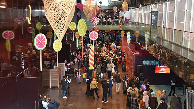 Türkiye'nin en büyük çocuk festivaline ziyaretçi akını