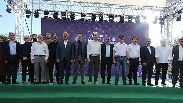 Türkiye'nin en büyük Lavanta Bahçesi'nde festival coşkusu