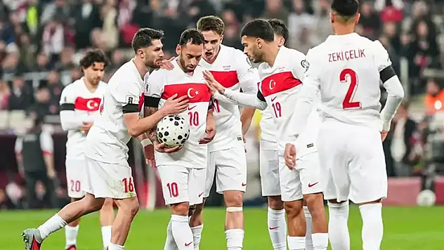 Türkiye'nin rakipleri belli oluyor! Kura heyecanı