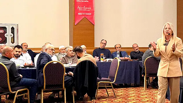 TÜRSAB başkan adayı Aylin Özsavaş Konya'da turizmcilerle bir araya geldi