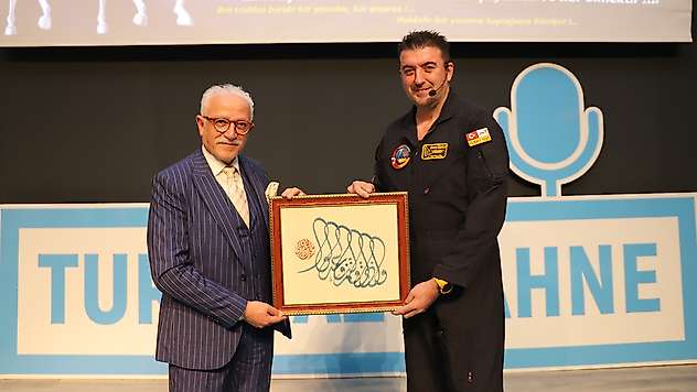 TUSAŞ Pilotu Özpala'dan NEÜ'de öğrencilerle buluştu