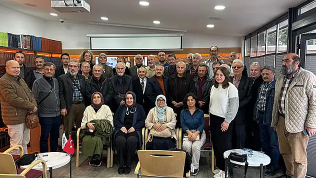 TYB Konya Şubesinde Ayverdiler konuşuldu