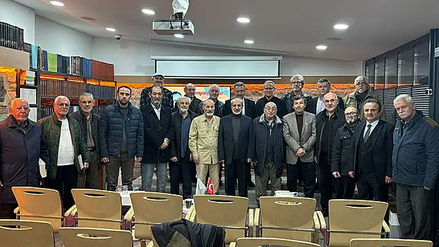 TYB Konya'da 'Hocaların Hocası' Arif Etik yad edildi