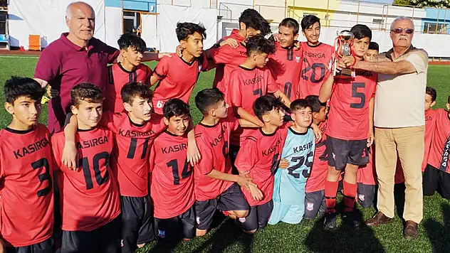 U13'de şampiyon Kasırgaspor