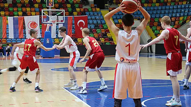 U16 Turnuvası Konya'da başladı