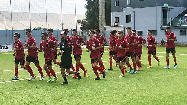 U17 Milliler'de Almanya mesaisi 
