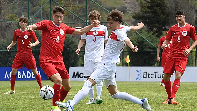 U17 Milliler'in aklı şampiyonada