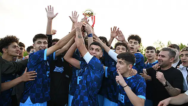 U17'de şampiyon Selçuklu
