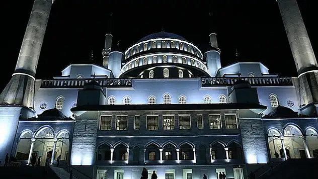 Üç aylar çarşamba günü başlıyor