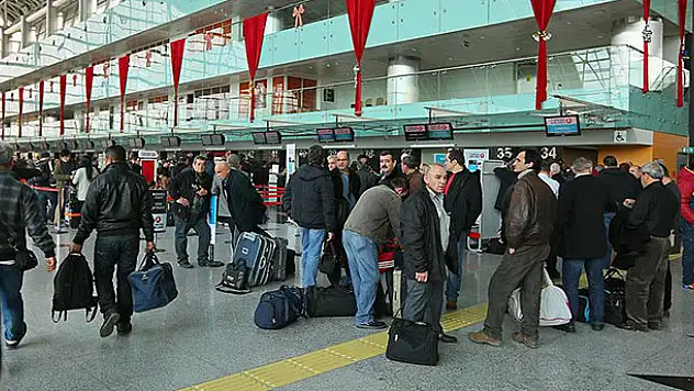 Uçak bileti fiyatlarını düşürecek müzakere başladı