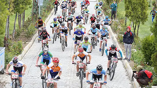 UCI Dağ Bisikleti Avrupa Şampiyonası Yarışları Konya'da Yapıldı