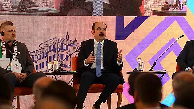 UCLG Başkanı Altay dünya şehirlerine seslendi: Gelin hep birlikte şehirlerimizi çok daha dirençli hale getirelim 