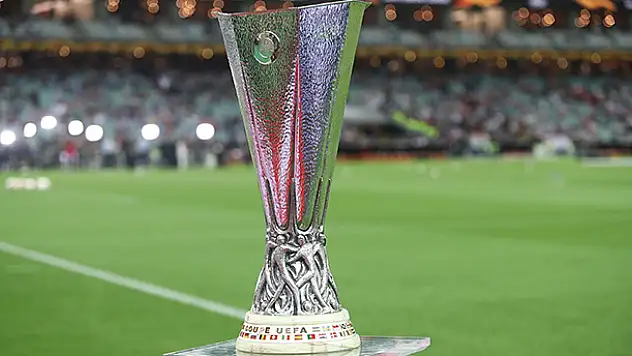 UEFA Avrupa Ligi finali seyircili