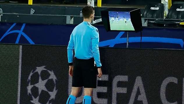 UEFA'dan hakemlikte yeni dönem
