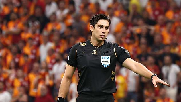UEFA'dan Konyalı hakeme görev