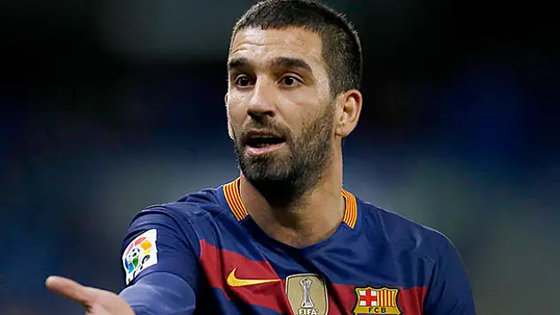 UEFA: En iyi Türk futbolcu Arda Turan