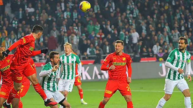 Uğur formasına kavuştu