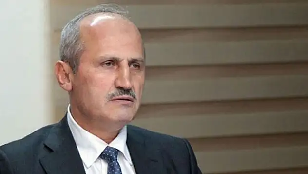 Ulaştırma Bakanı Mehmet Cahit Turhan görevden alındı