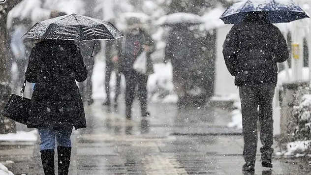 Ülke genelinde hava sıcaklıkları yarından itibaren düşüyor, kar geliyor