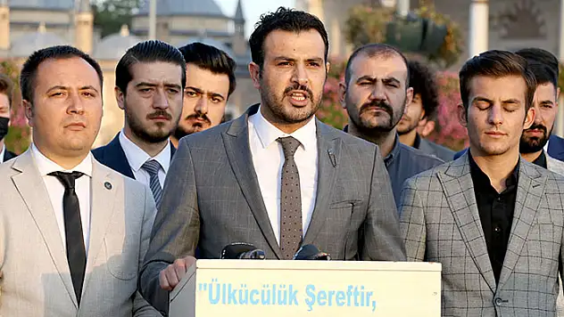 Ülkü Ocakları'ndan 'semazen' temalı üstü çıplak dans gösterisine tepki