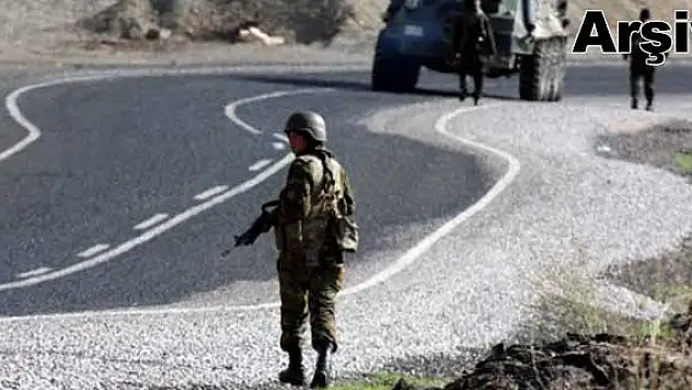 Uludere'de bir asker ağır yaralandı