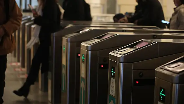 Ulusal Egemenlik ve Çocuk Bayramı dolayısıyla bugün toplu taşıma araçları ücretsiz