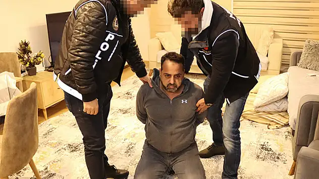Uluslararası uyuşturucu ticareti yapan Zafer Ramadan Mersin'de yakalandı
