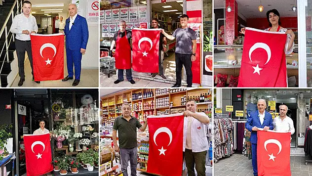 Ümraniye'de 40 bin Türk bayrağı dağıtılıyor