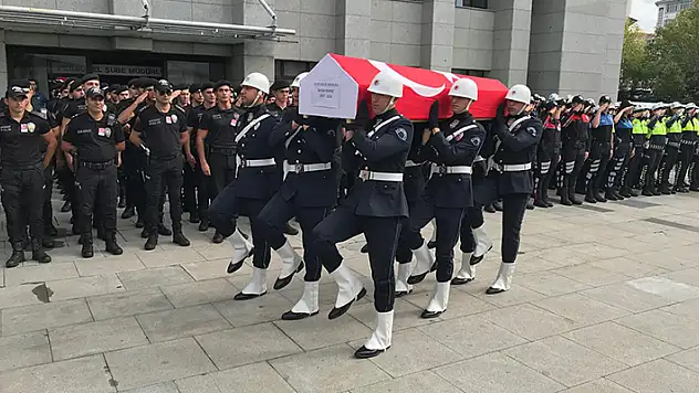 Ümraniye'de şehit edilen polis memuru Şeyda Yılmaz için tören düzenlendi
