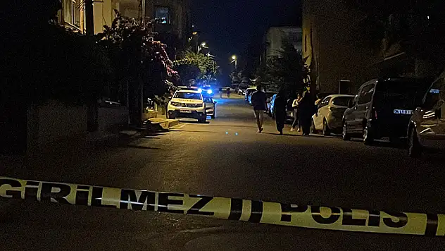 Ümraniye'de sokakta satırlı saldırıya uğrayan kadın hayatını kaybetti 2 kişi gözaltına alındı