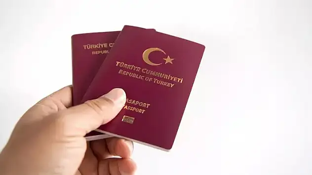 Umre ve hacca gidecekler dikkat! Bakan Uraloğlu duyurdu: Türkiye'ye vize kolaylığı
