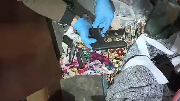 Un dolu kazandan tabanca çıktı: 5 gözaltı