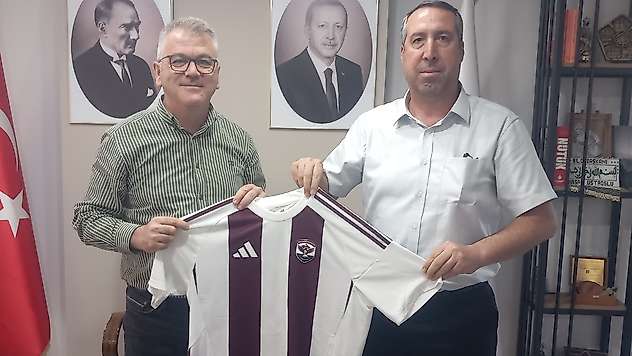 Üner'den Başkan Ustaoğlu'na ziyaret