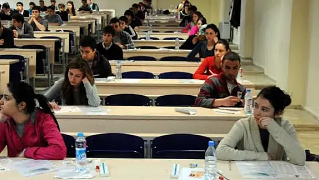 Üniversite adaylarına başvuru uyarısı