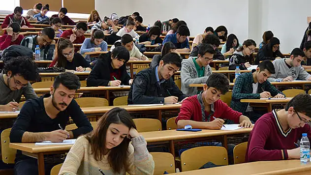 Üniversite adaylarına önemli uyarı!