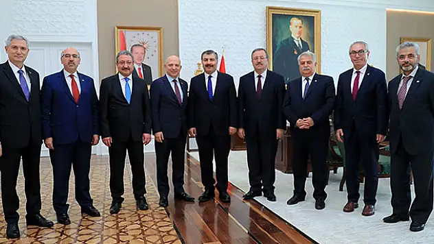 Üniversite Hastaneleri Birliği Derneğinden Sağlık Bakanı Koca'ya Ziyaret