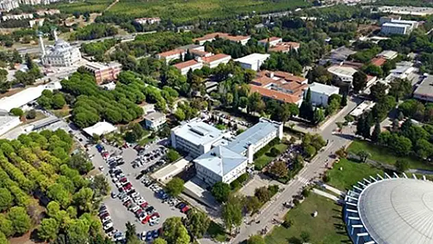 Üniversite kampüsünde kız öğrenciyi taciz ettiği iddia edilen adam gözaltına alındı