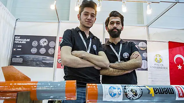Üniversite öğrencileri bin liraya 'roket' yaptı