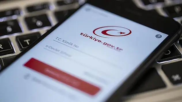 Üniversite öğrencileri 'transkript belgelerini' e-Devlet Kapısı'ndan alabilecekler
