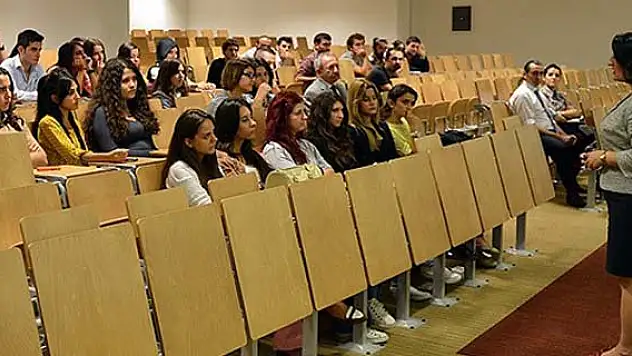 Üniversite öğrencilerine yatay geçiş hakkı verilecek