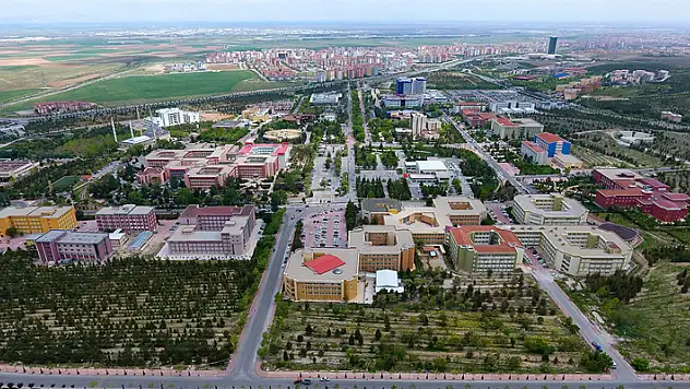 Üniversitelere 341 milyar lira ödenek ayrıldı
