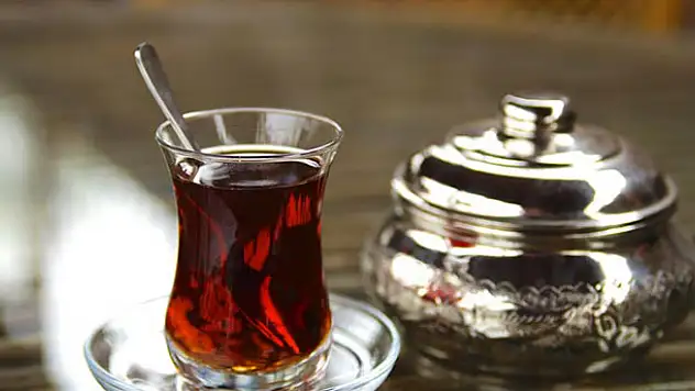 Ünlü doktordan çaya uyarı geldi! Sakın içmeyin
