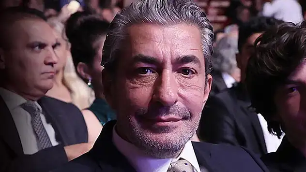 Ünlü oyuncu Erkan Petekkaya hastaneye kaldırıldı